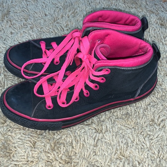 Converse Other - EUC Converse size 5 high tops